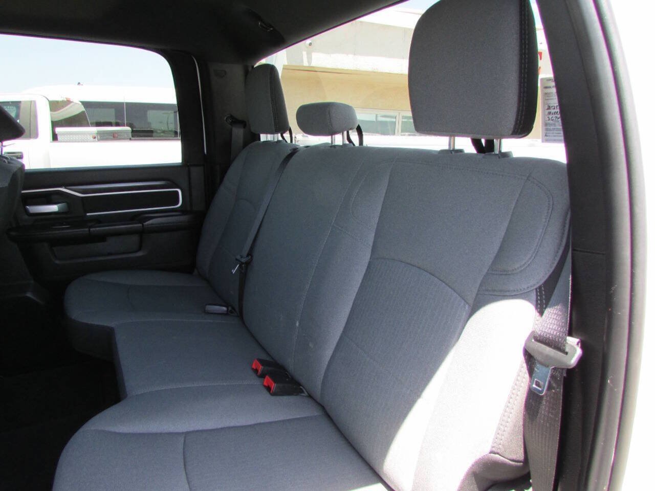 Used 2024 RAM 3500 SLT AWD/4WD image 30