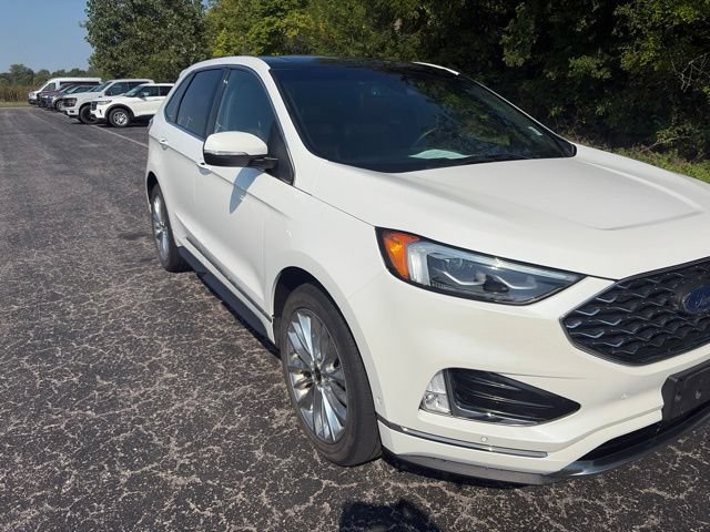 Used 2020 Ford Edge Titanium w/ Equipment Group 301A AWD/4WD image 7