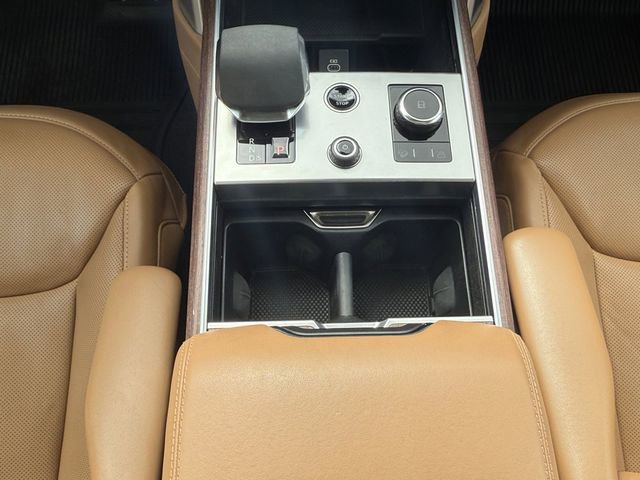 Used 2023 Land Rover Range Rover SE image 11