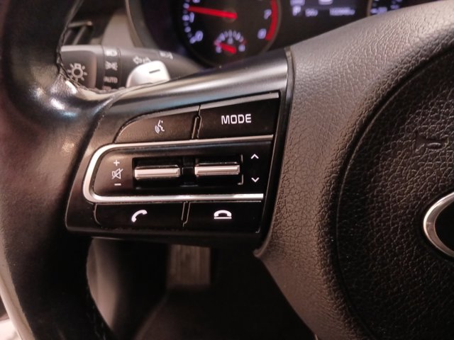 Used 2018 Kia Stinger RWD image 16