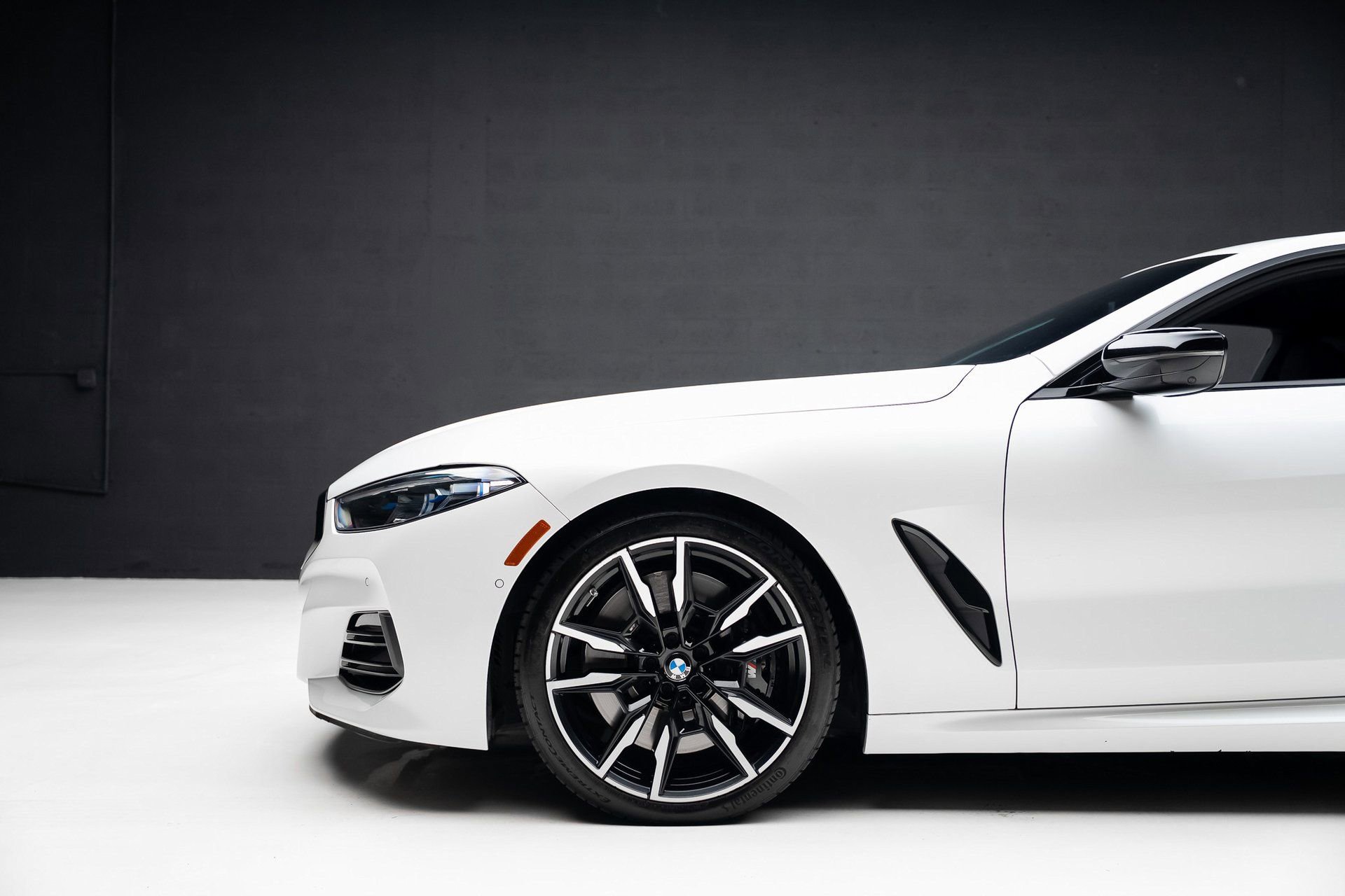 Used 2023 BMW M850i xDrive Coupe w/ M Sport Professional Package image 19