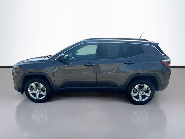 Used 2023 Jeep Compass Latitude AWD/4WD image 9