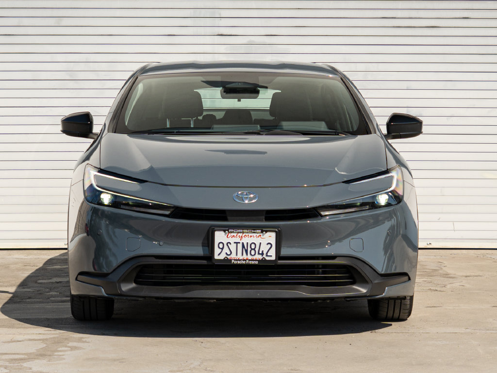 Used 2025 Toyota Prius LE AWD/4WD image 23
