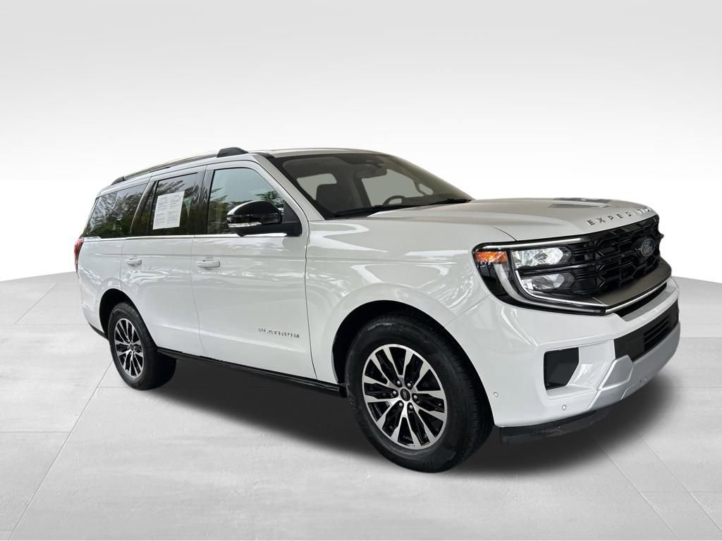 Used 2025 Ford Expedition Platinum image 2