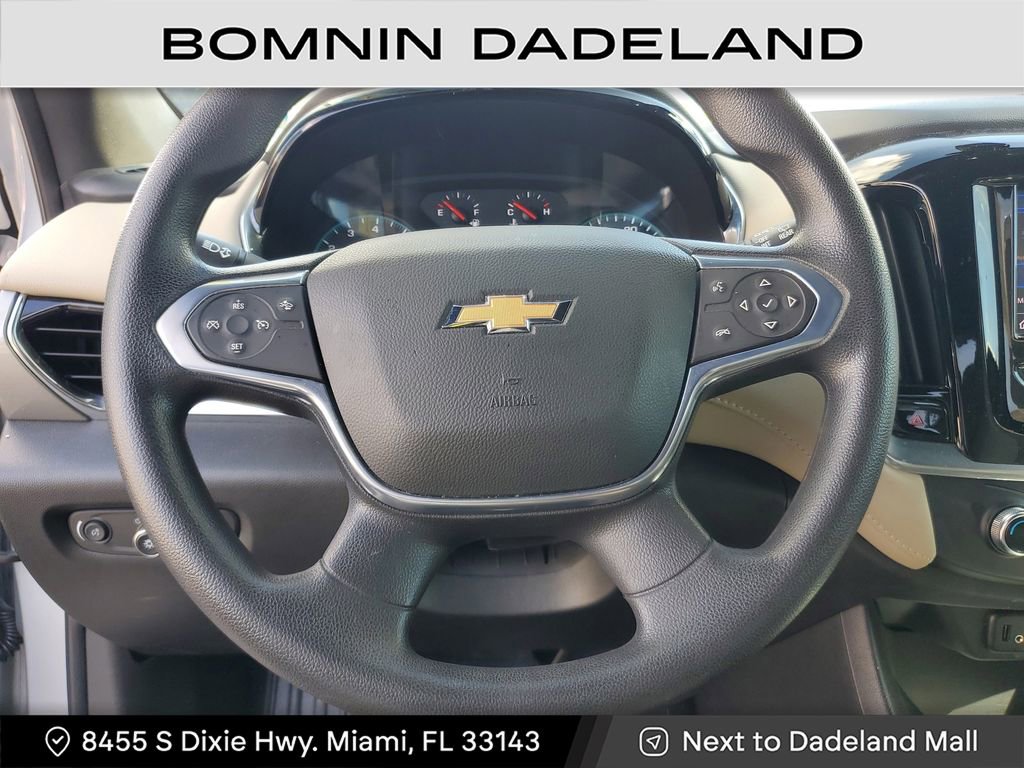 Used 2022 Chevrolet Traverse LS image 18