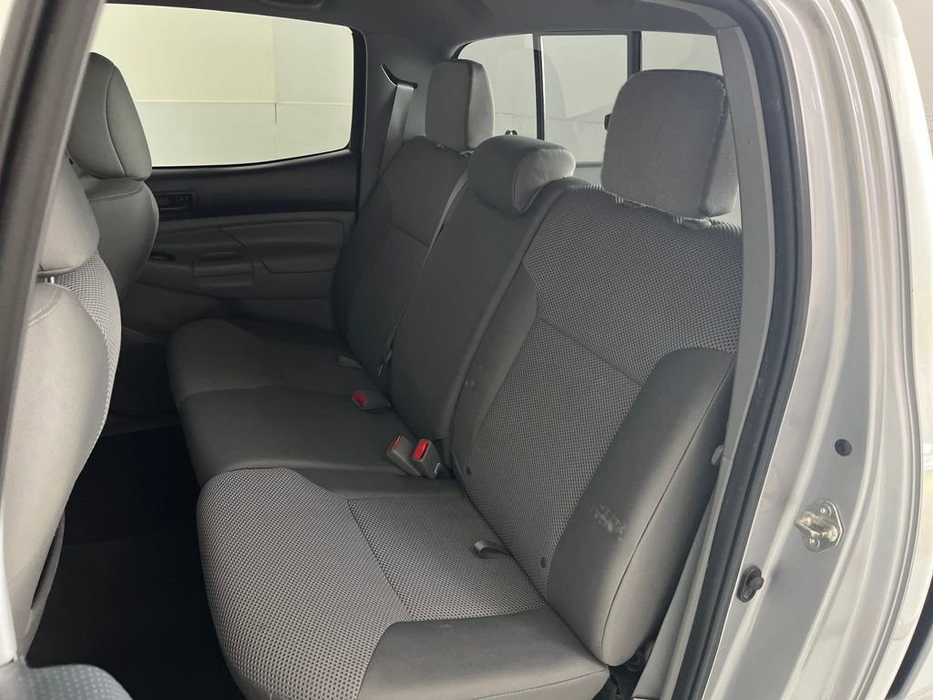 Used 2015 Toyota Tacoma 4x4 Double Cab image 30