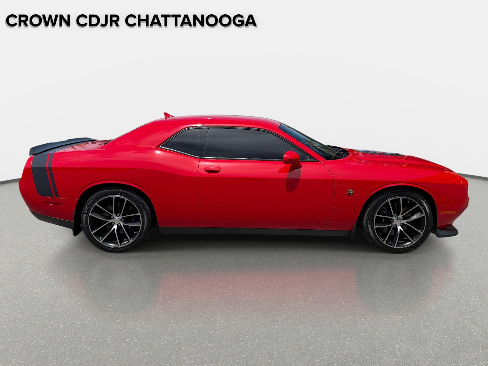 Used 2016 Dodge Challenger R/T Scat Pack RWD image 6
