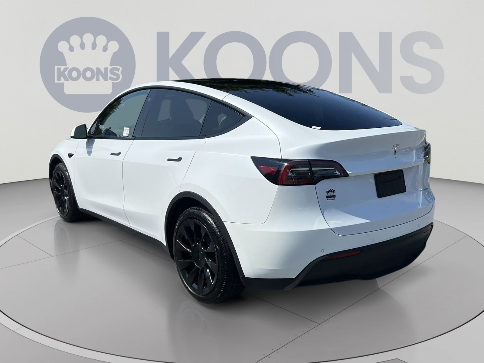 Used 2021 Tesla Model Y Long Range AWD/4WD image 4