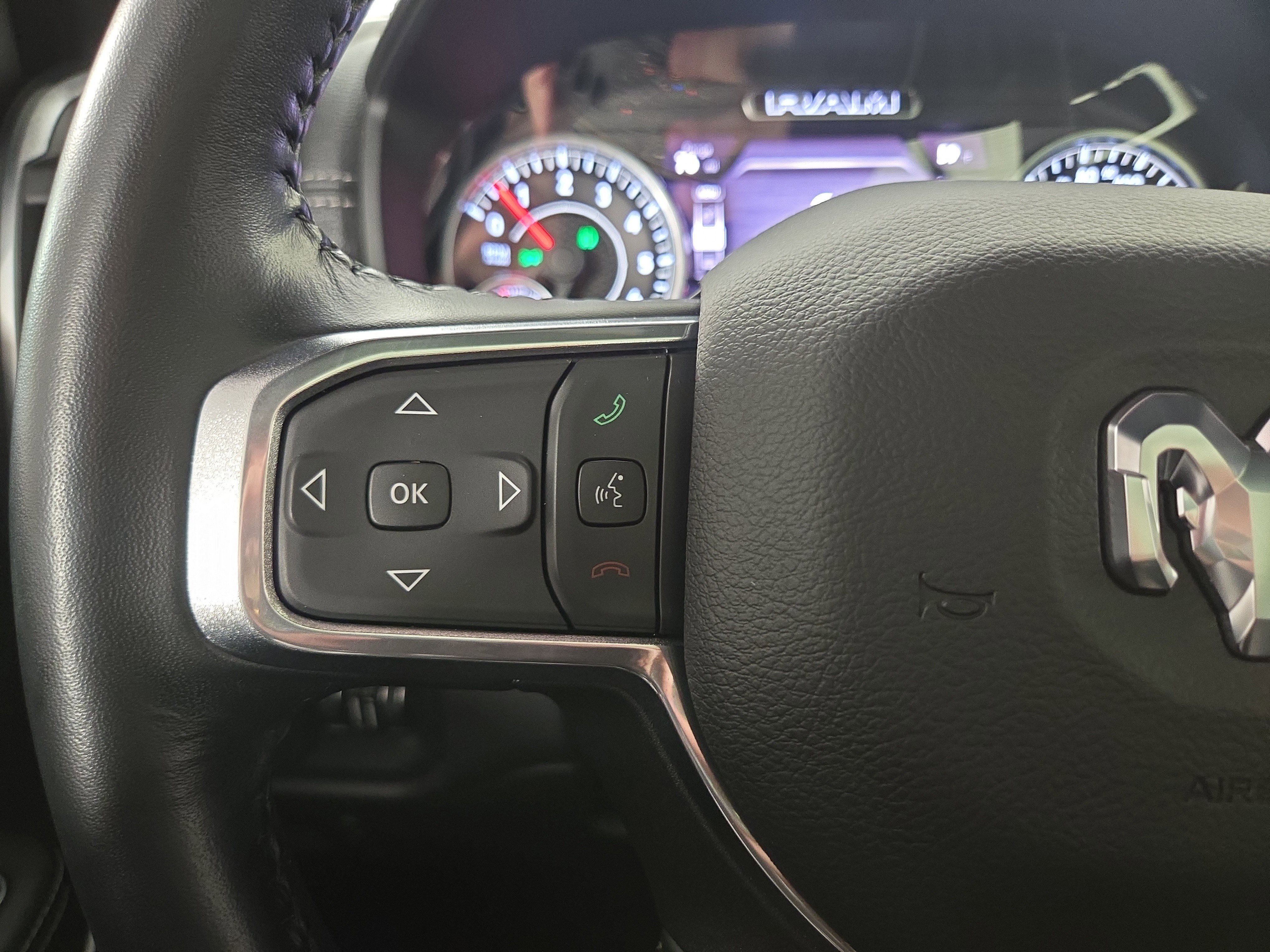 Used 2022 RAM 1500 Laramie w/ Sport Appearance Package image 16