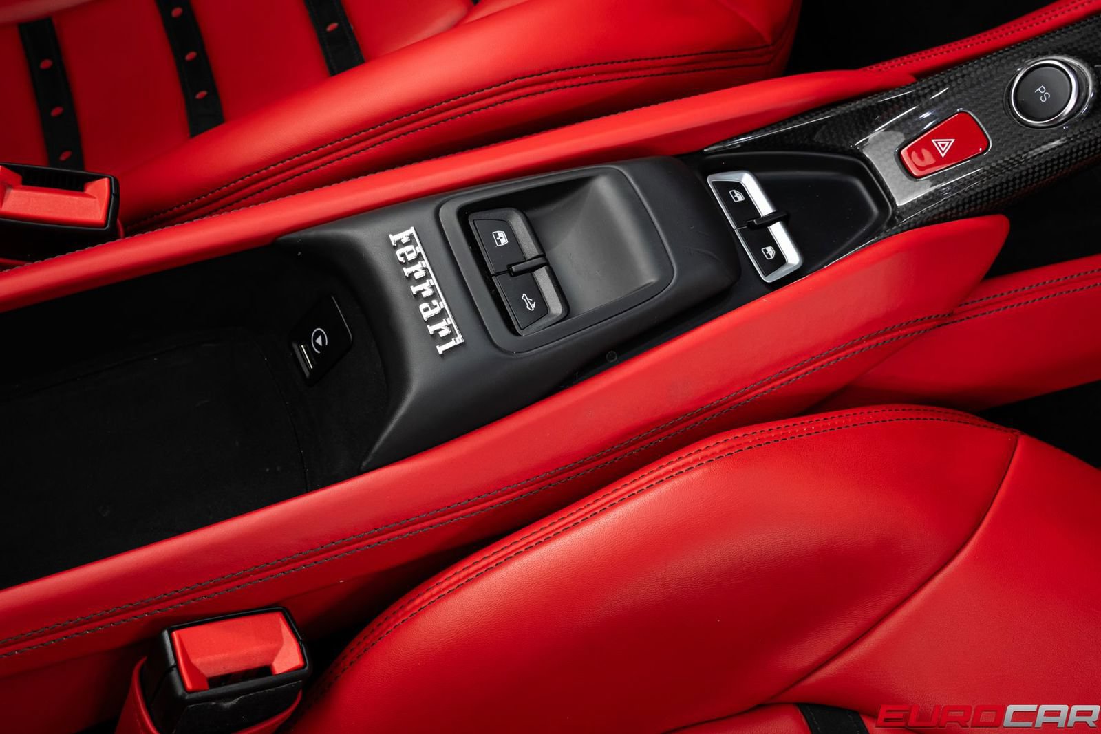 Used 2021 Ferrari F8 Tributo RWD image 43