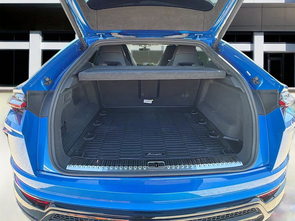 Used 2022 Lamborghini Urus image 16