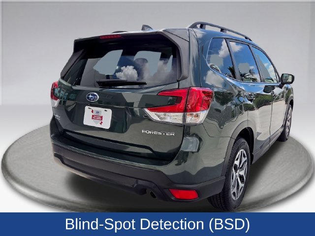 Used 2023 Subaru Forester Premium AWD/4WD image 13