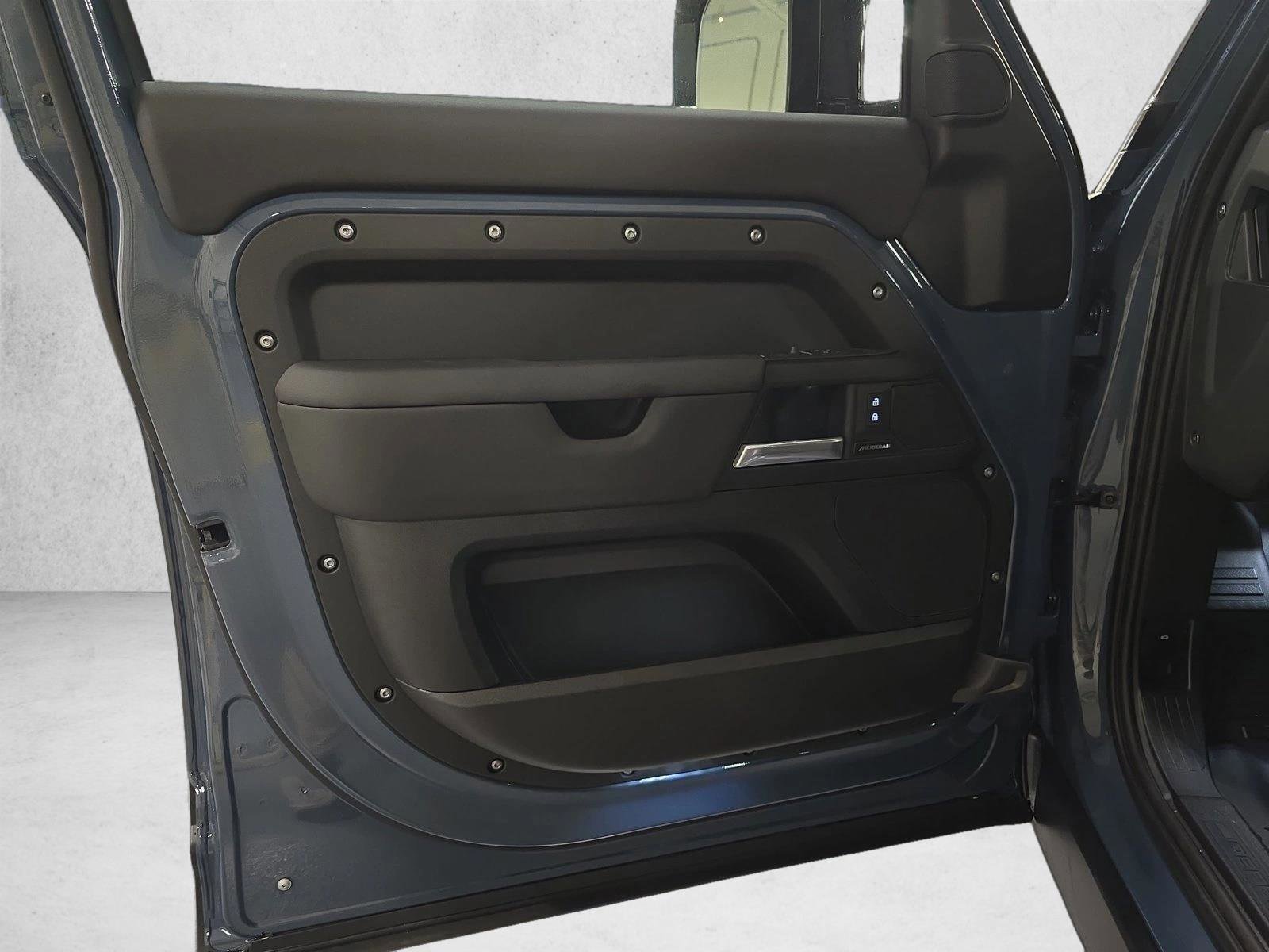 New 2026 Land Rover Defender 110 S AWD/4WD image 25