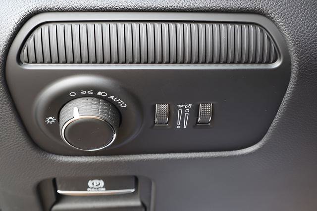 New 2026 Jeep Grand Wagoneer 4WD image 23