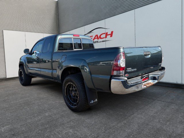 Used 2010 Toyota Tacoma 4x4 Access Cab image 11