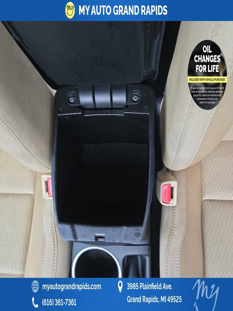 Used 2019 Toyota Corolla LE image 28