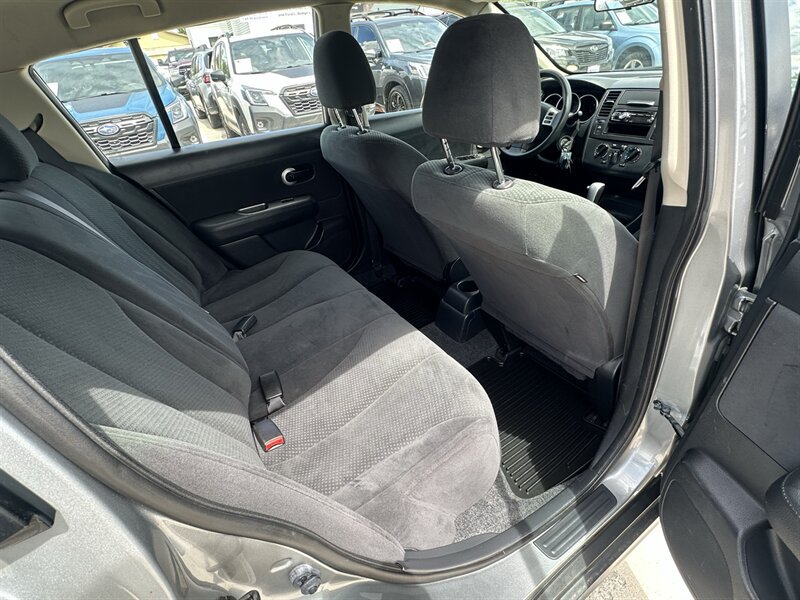 Used 2012 Nissan Versa 1.8 S w/ Plus Pkg FWD image 33