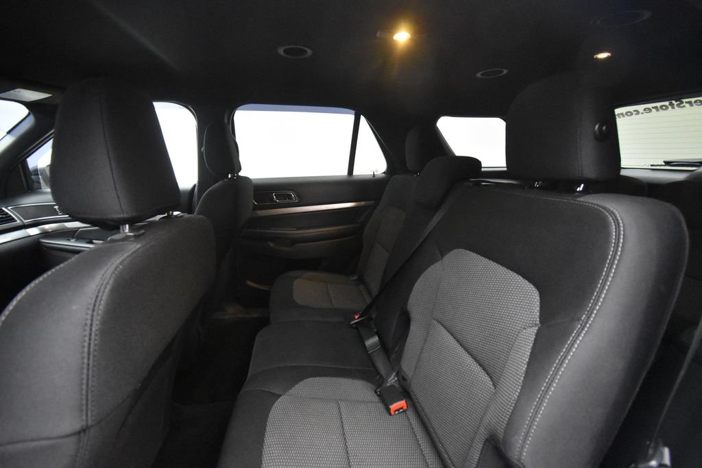 Used 2019 Ford Explorer XLT AWD/4WD image 16