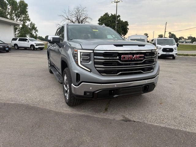 New 2026 GMC Sierra 1500 SLT w/ SLT Premium Plus Package AWD/4WD image 4