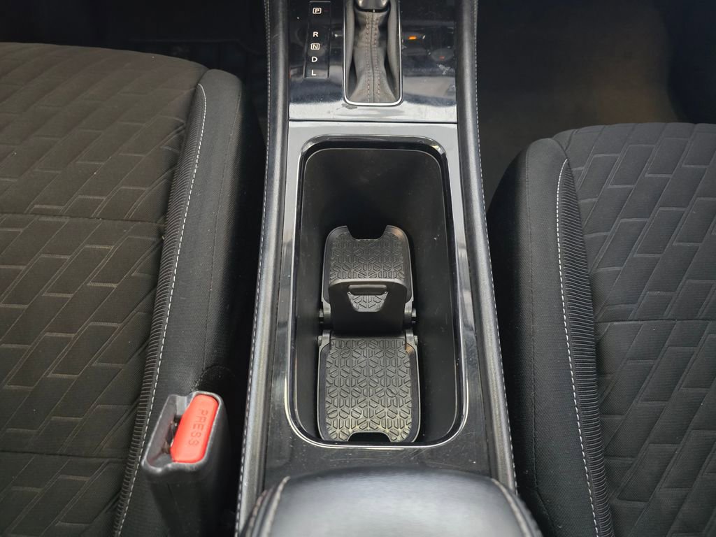 Used 2021 Nissan Kicks SV image 27