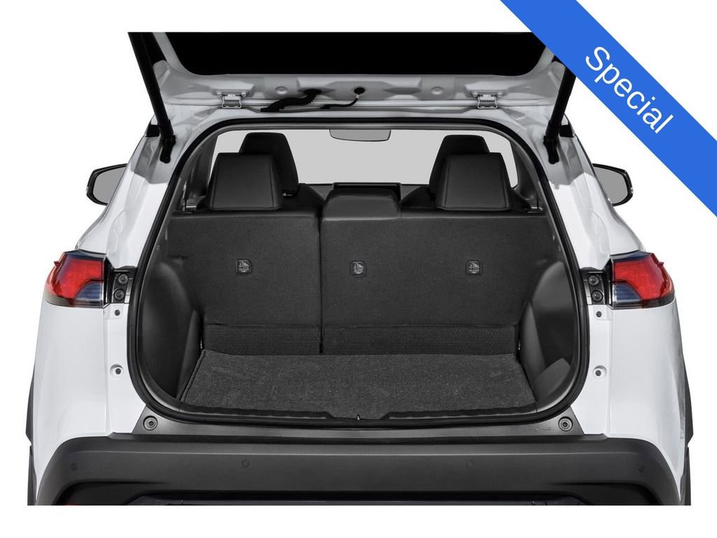 Used 2024 Toyota Corolla Cross XSE w/ Convenience Package image 60