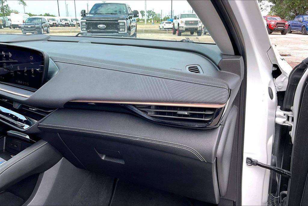 Used 2024 Buick Envision Sport Touring AWD/4WD image 23