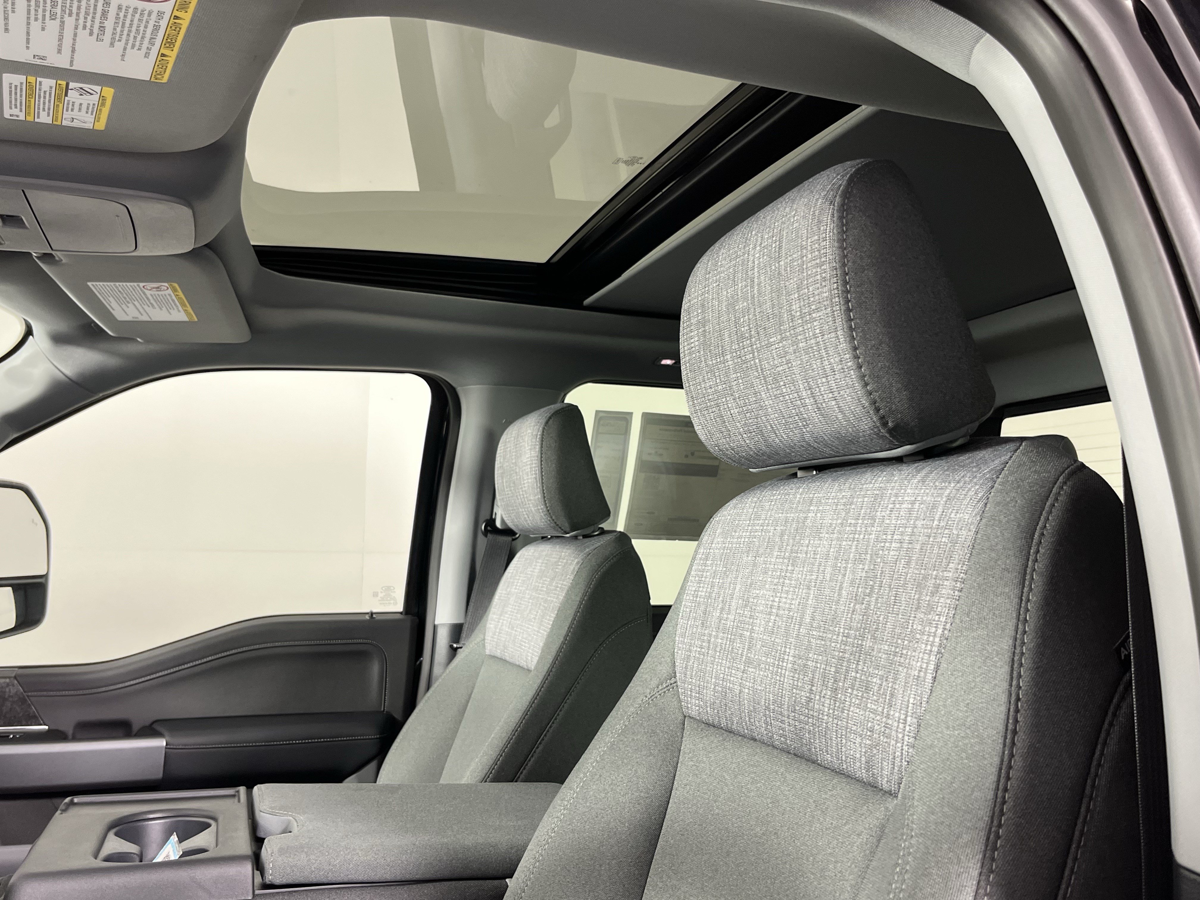 New 2026 Ford F250 XLT w/ XLT Premium Package AWD/4WD image 18