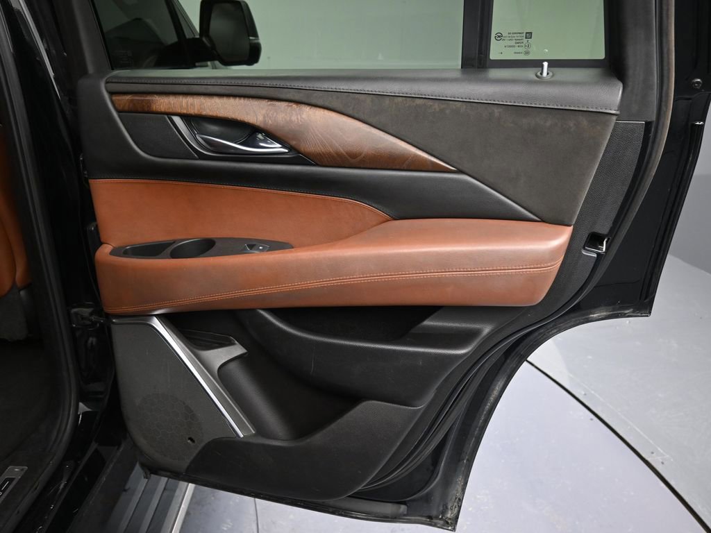Used 2017 Cadillac Escalade Premium Luxury image 27