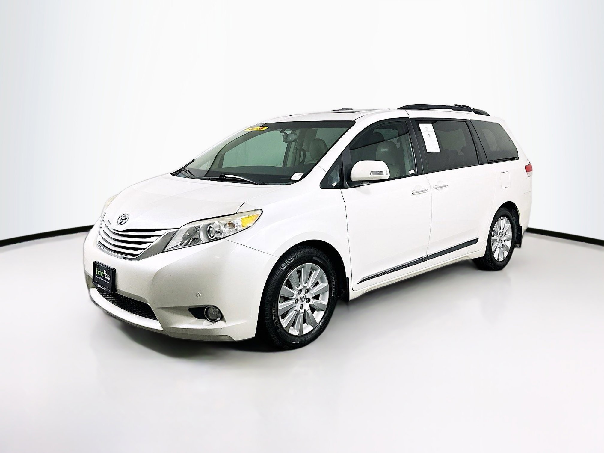 Used 2013 Toyota Sienna Limited w/ Premium Pkg FWD image 3