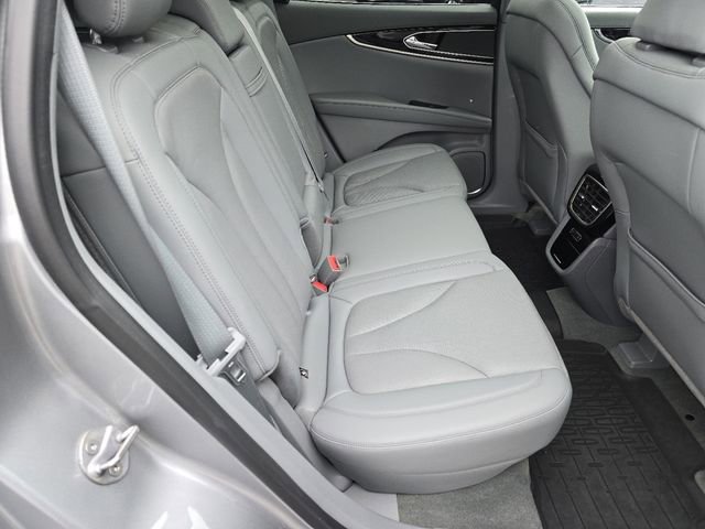 Used 2022 Lincoln Nautilus Reserve image 24