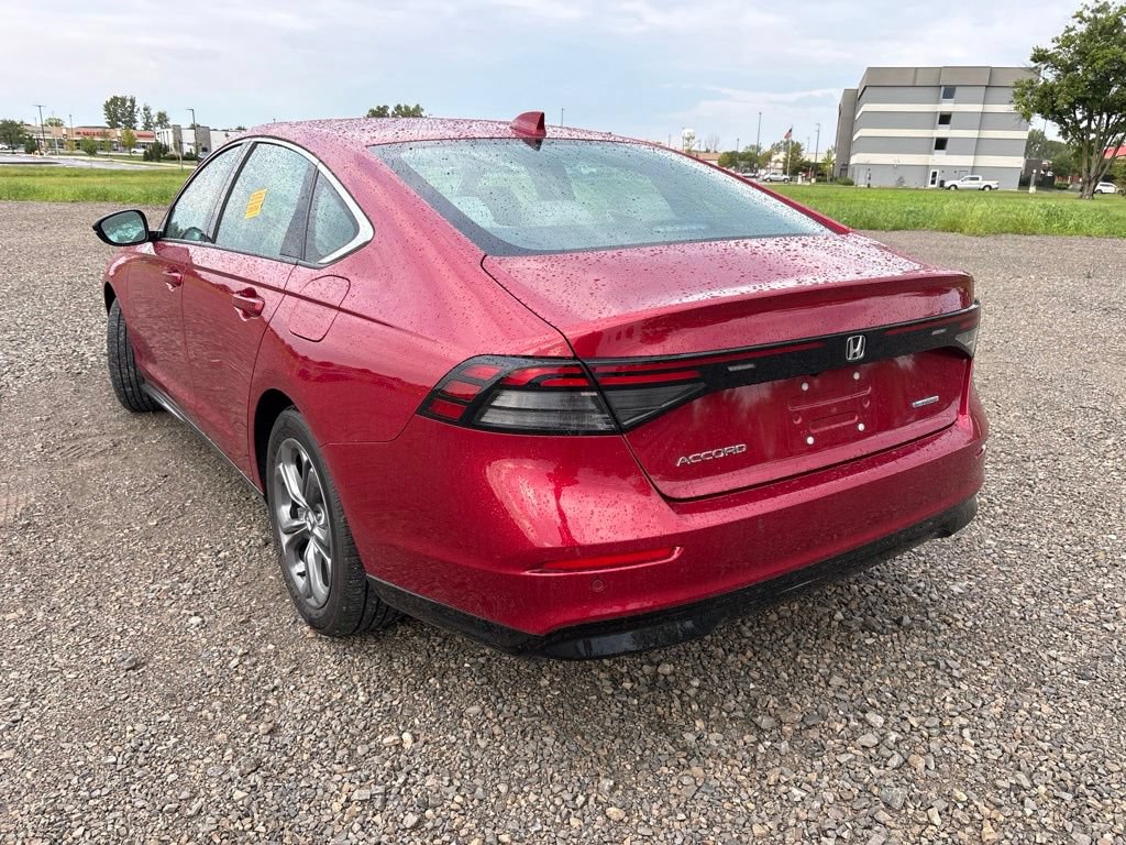 Used 2025 Honda Accord EX-L image 9