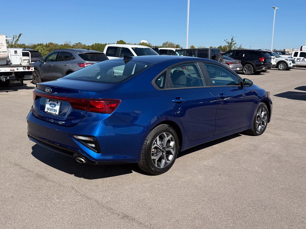Used 2020 Kia Forte LXS FWD image 24