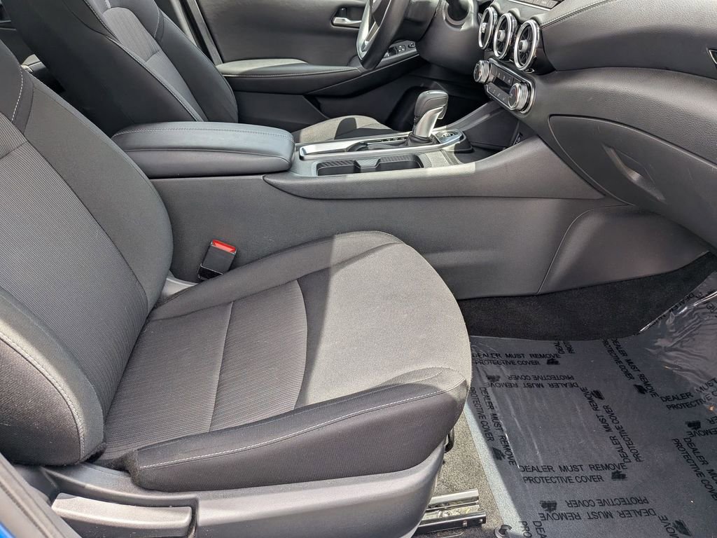 Used 2025 Nissan Sentra SV FWD image 30