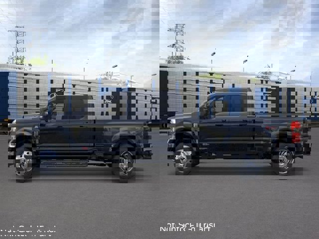 New 2026 Ford F450 XLT w/ XLT Premium Package image 3