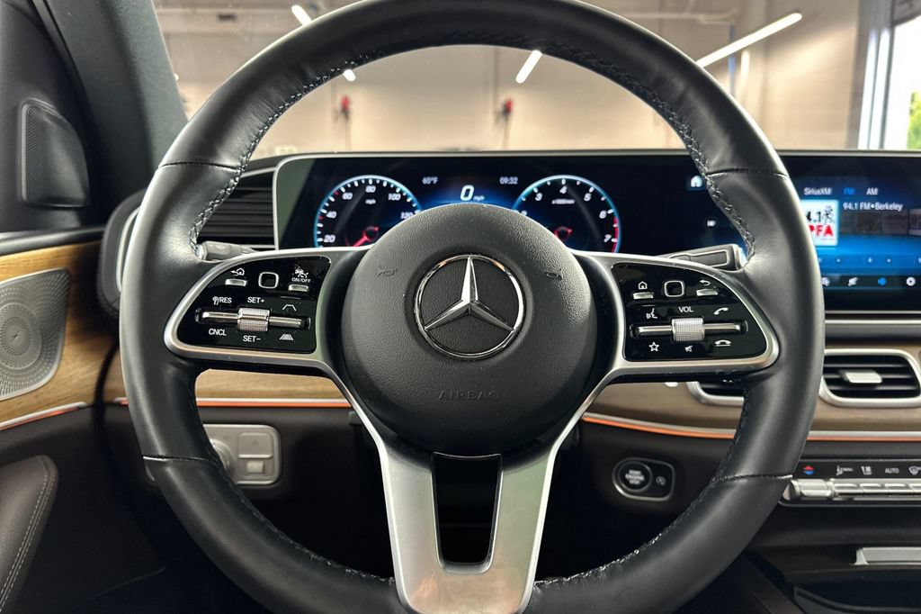 Certified 2022 Mercedes-Benz GLS 450 4MATIC image 31