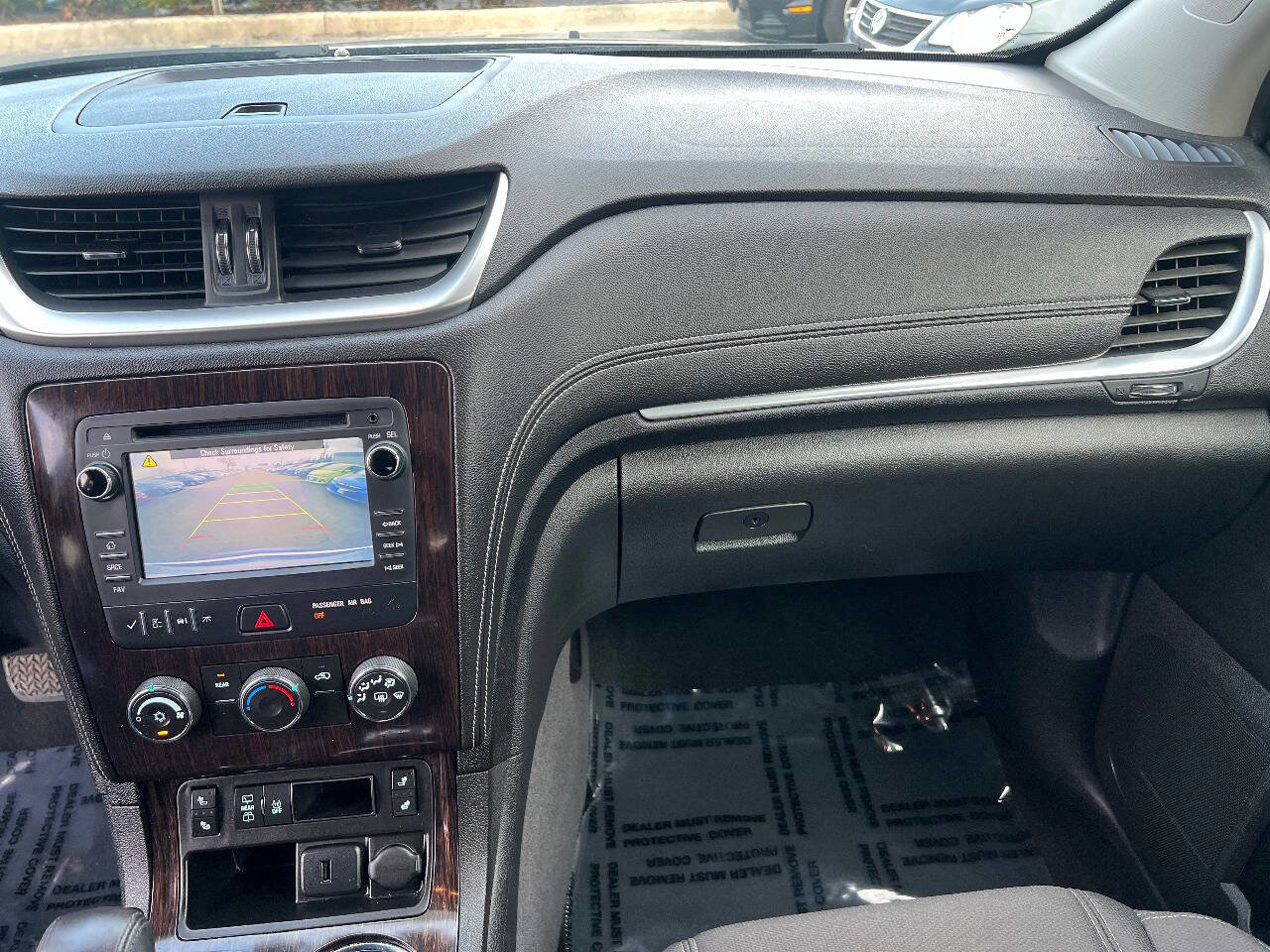 Used 2015 Chevrolet Traverse LT image 35