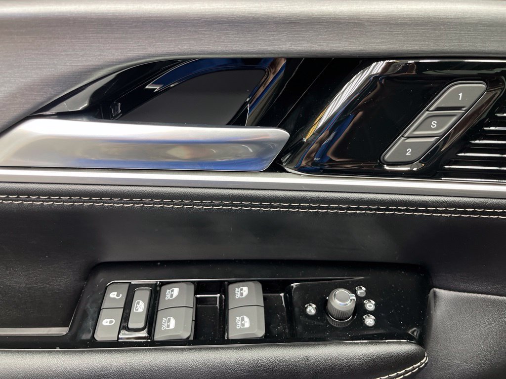 New 2026 Jeep Grand Wagoneer Limited AWD/4WD image 9