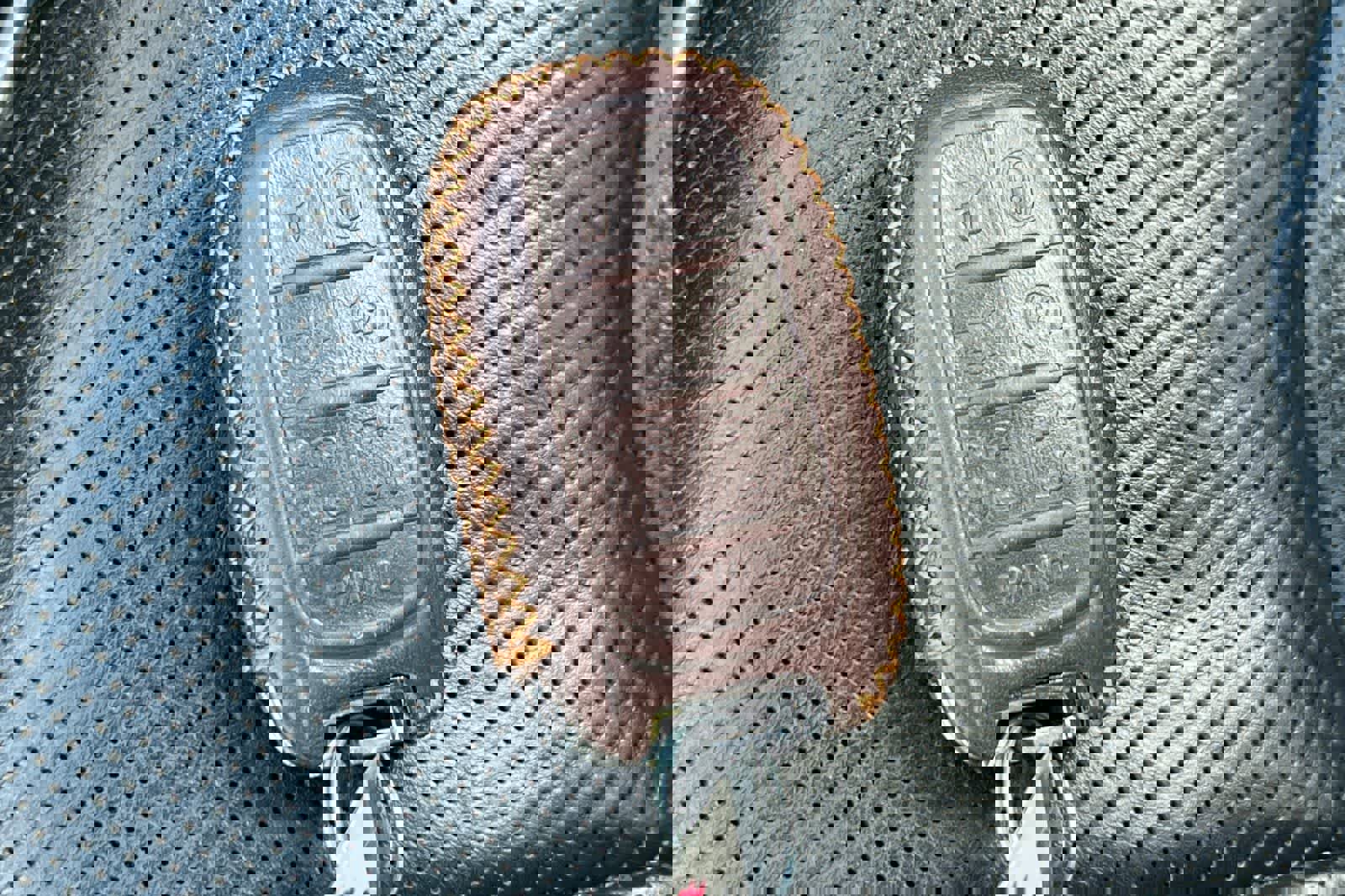 Used 2020 Chrysler Pacifica Limited FWD image 30