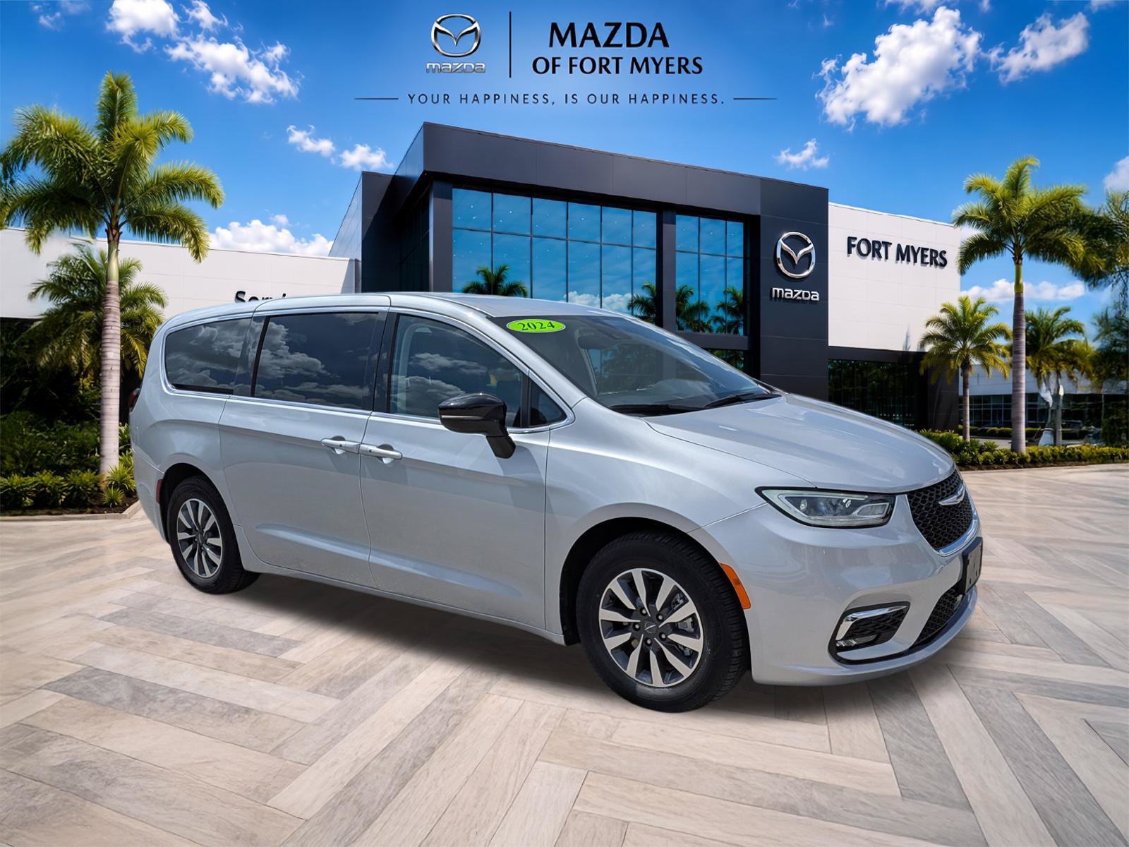 Used 2024 Chrysler Pacifica Limited