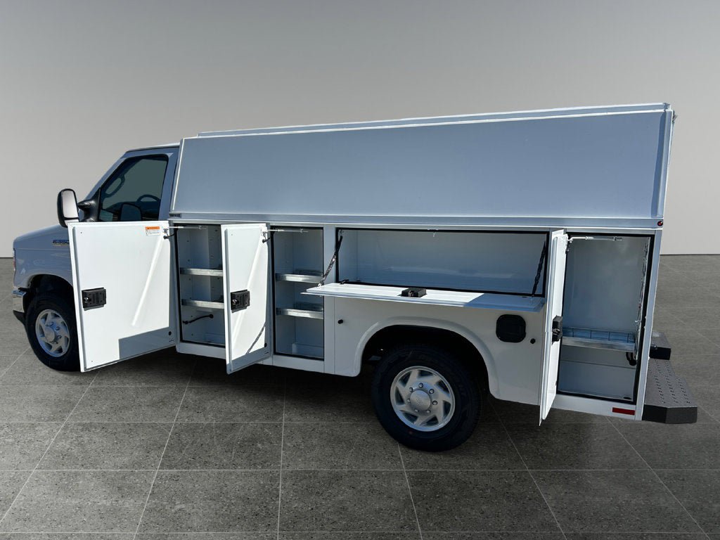 New 2026 Ford E-350 and Econoline 350 Super Duty w/ Power Equipment Group RWD image 2