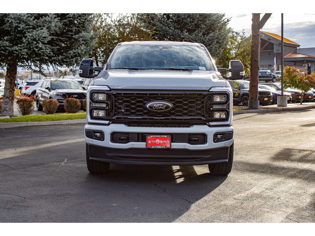 New 2026 Ford F350 Lariat image 3