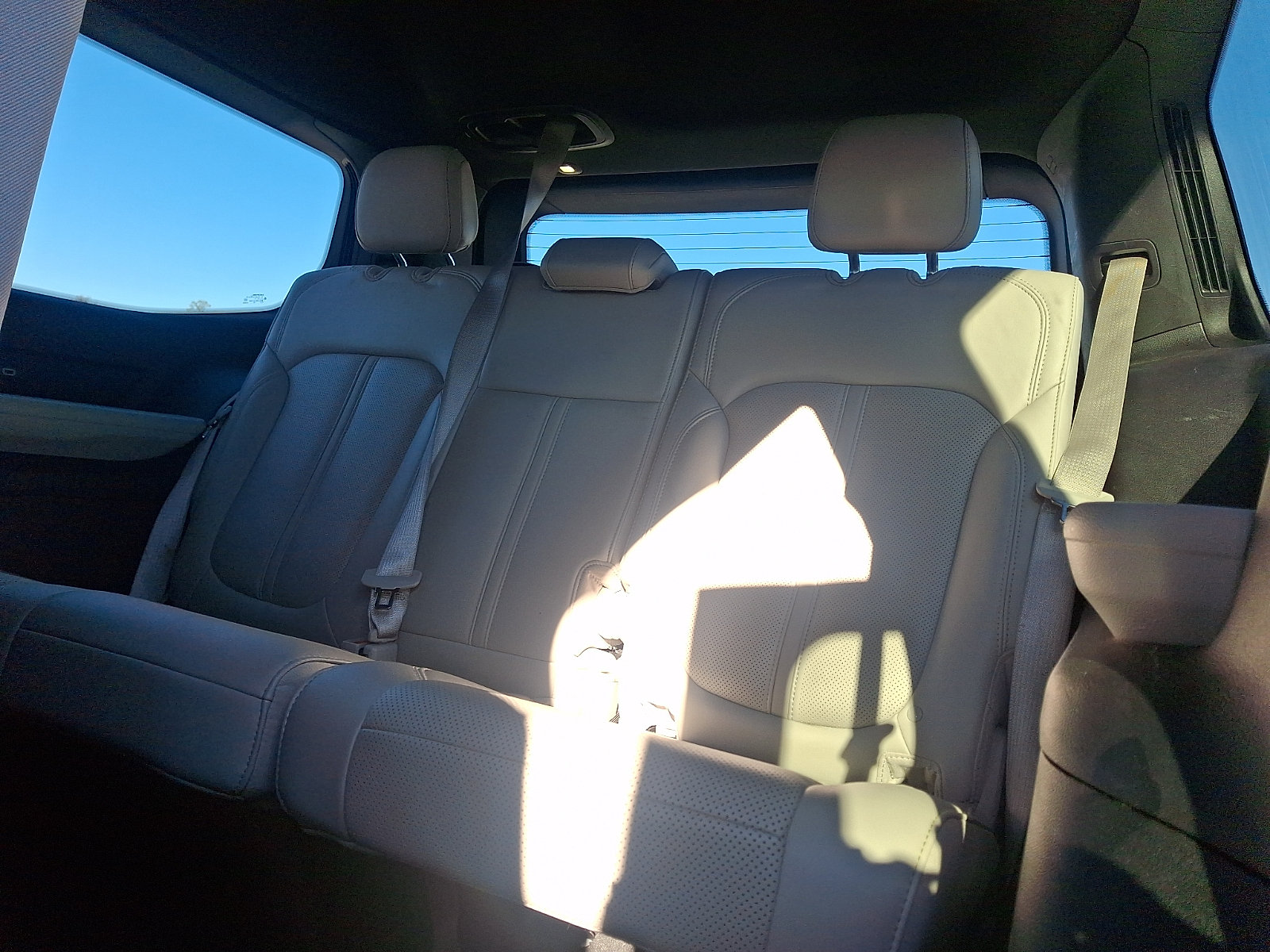 Used 2025 Jeep Wagoneer Series II w/ 8-Passenger Seating Package AWD/4WD image 11