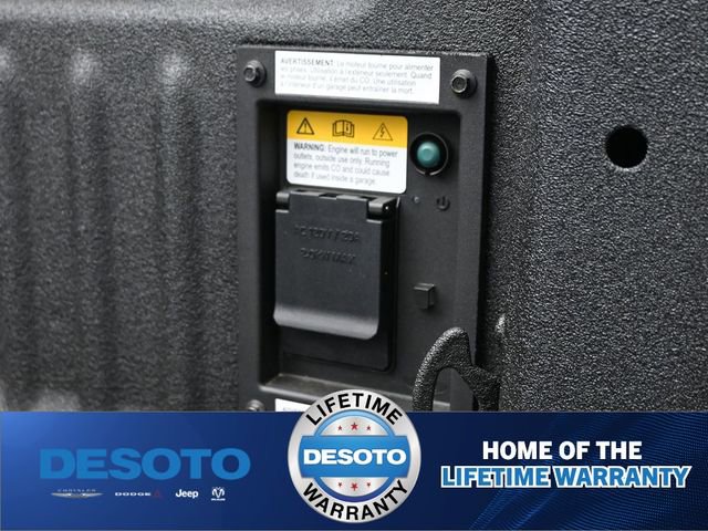 New 2026 Ford F250 Lariat w/ Black Appearance Package image 18