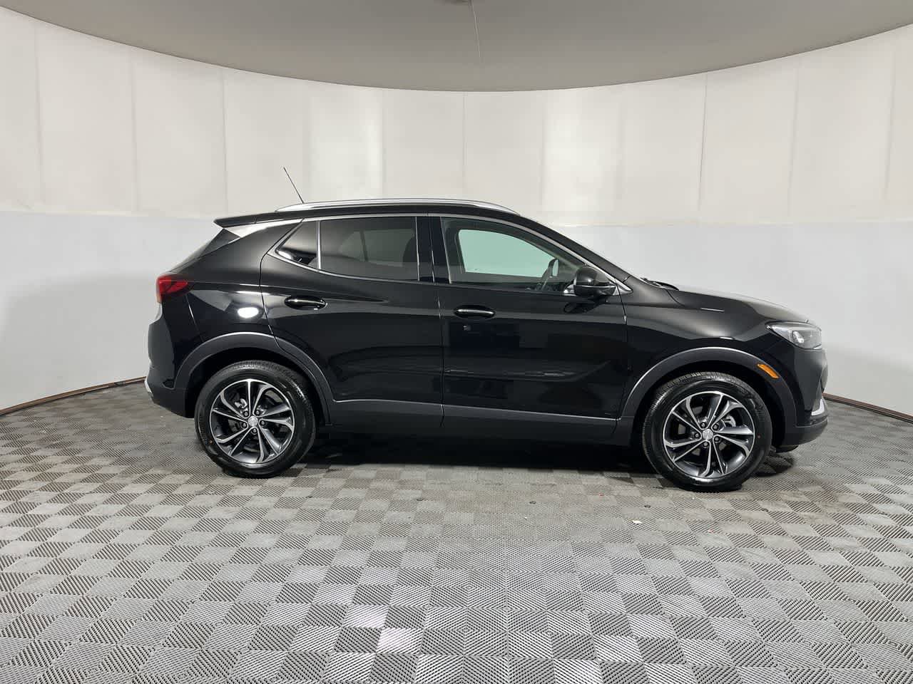 Used 2022 Buick Encore GX Essence FWD image 9