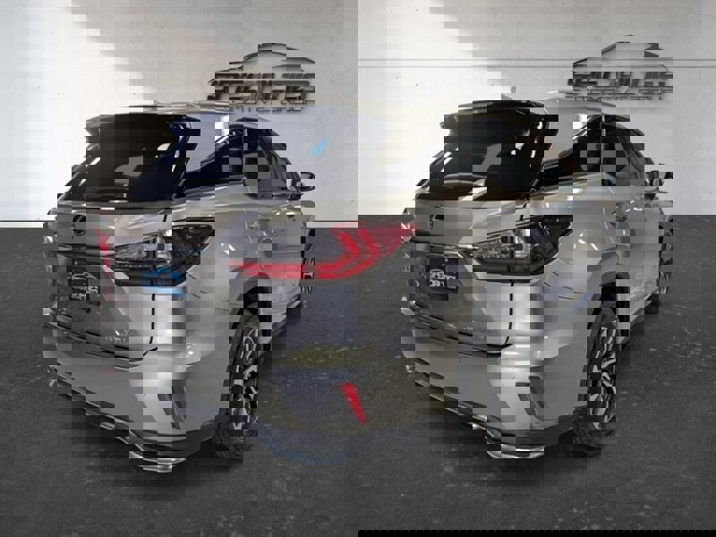 Used 2021 Lexus RX 350L Premium w/ Premium Package image 7