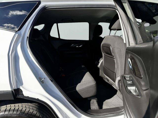 Used 2023 GMC Terrain SLE w/ Driver Convenience Package FWD image 45