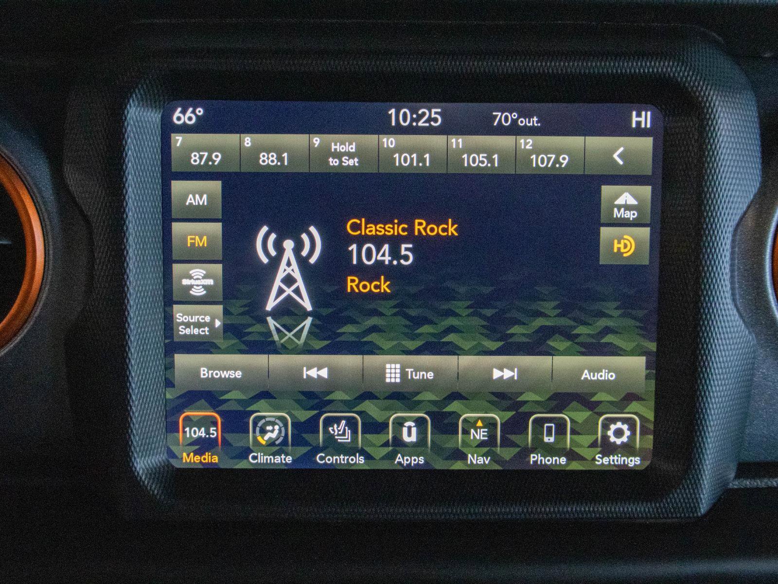 Used 2021 Jeep Gladiator Mojave image 9