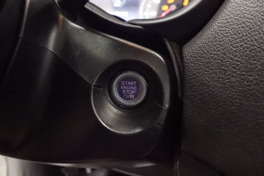 Certified 2023 Jeep Renegade Latitude w/ Sun/Sound Group AWD/4WD image 29