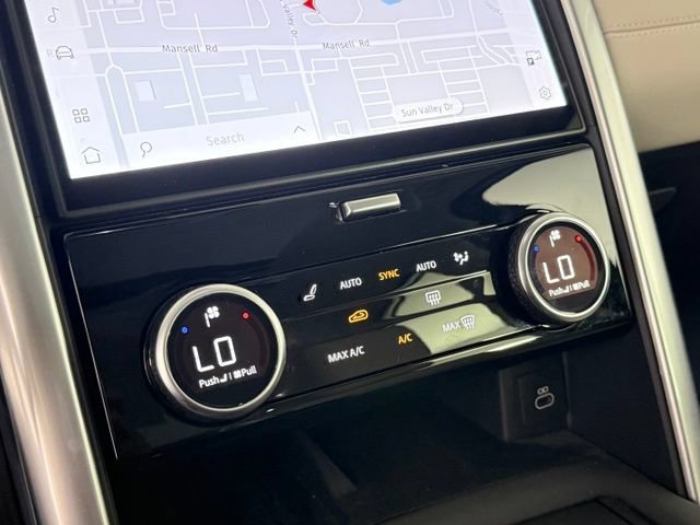 Certified 2025 Land Rover Discovery S AWD/4WD image 30