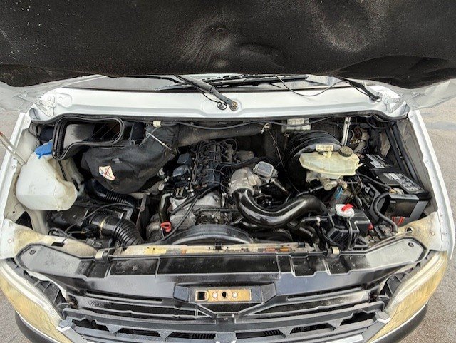 Used 2004 Dodge Sprinter 3500 RWD image 20